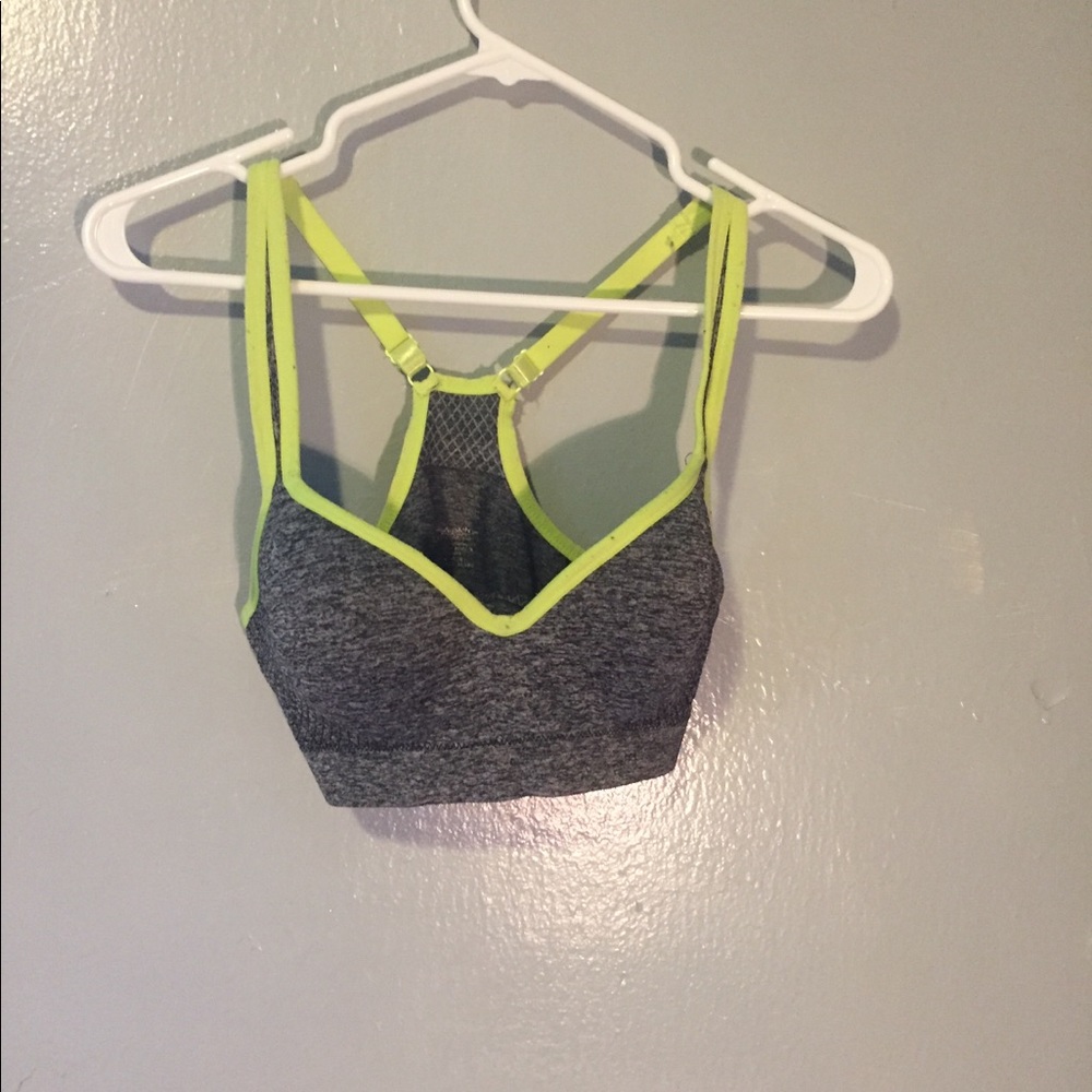 Previously loved danskin sports bra